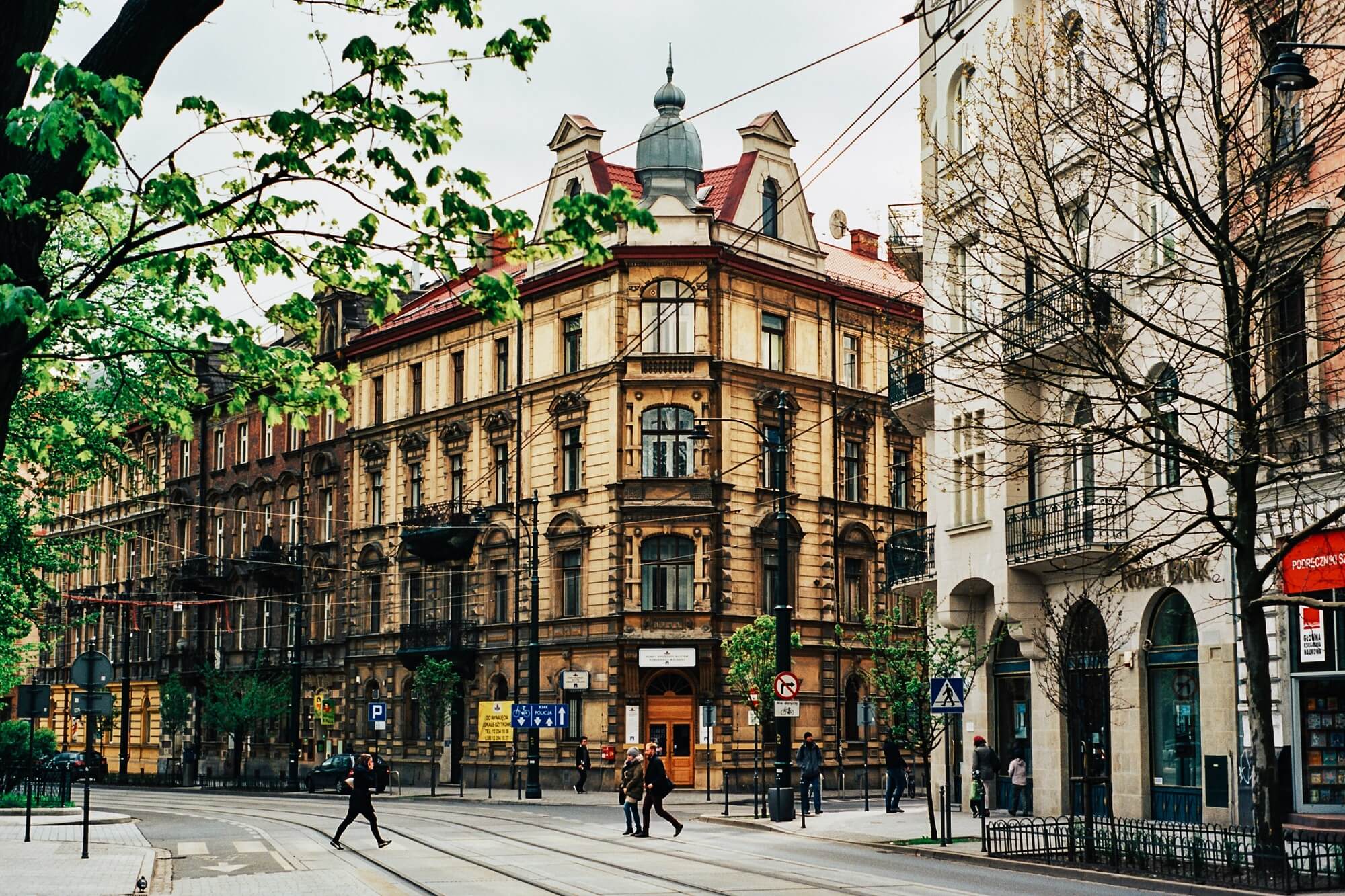 Czy warto inwestować w mieszkania w krakowskich kamienicach?
